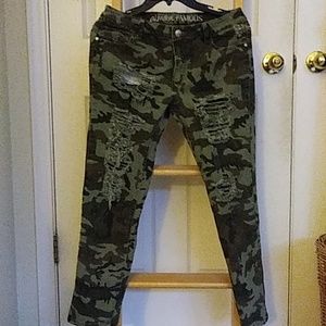 Camouflage distressed jeans